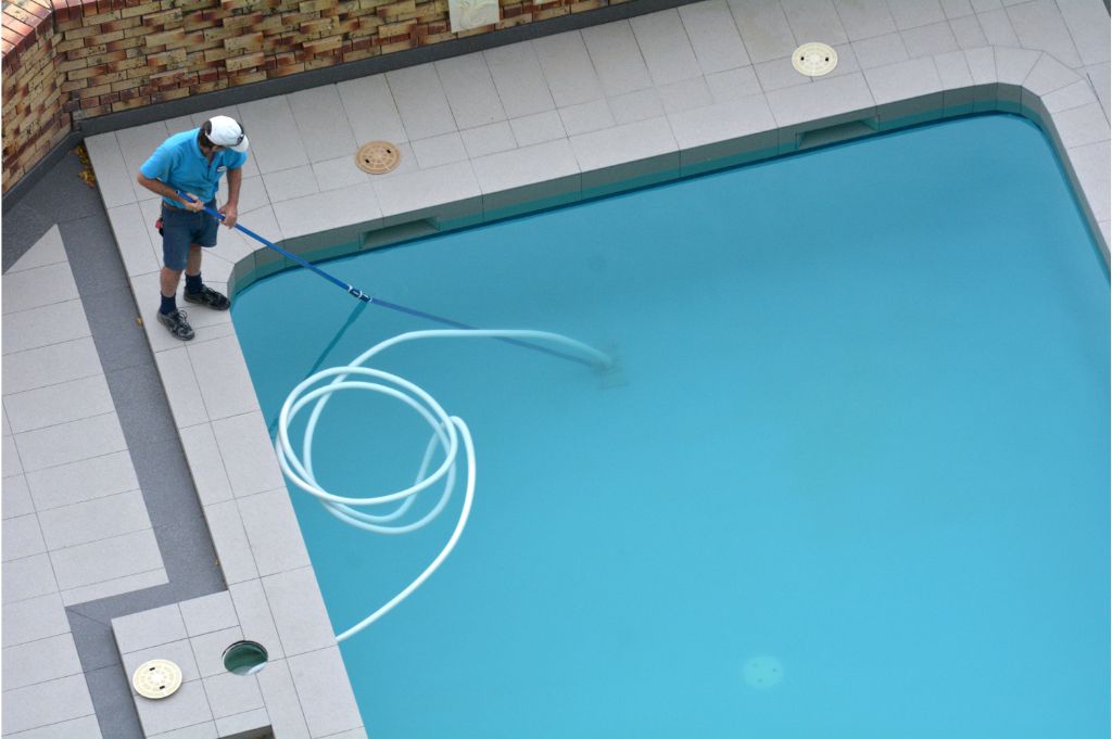#1 Best Pool Cleaning in Plano - RMD Pool Service
