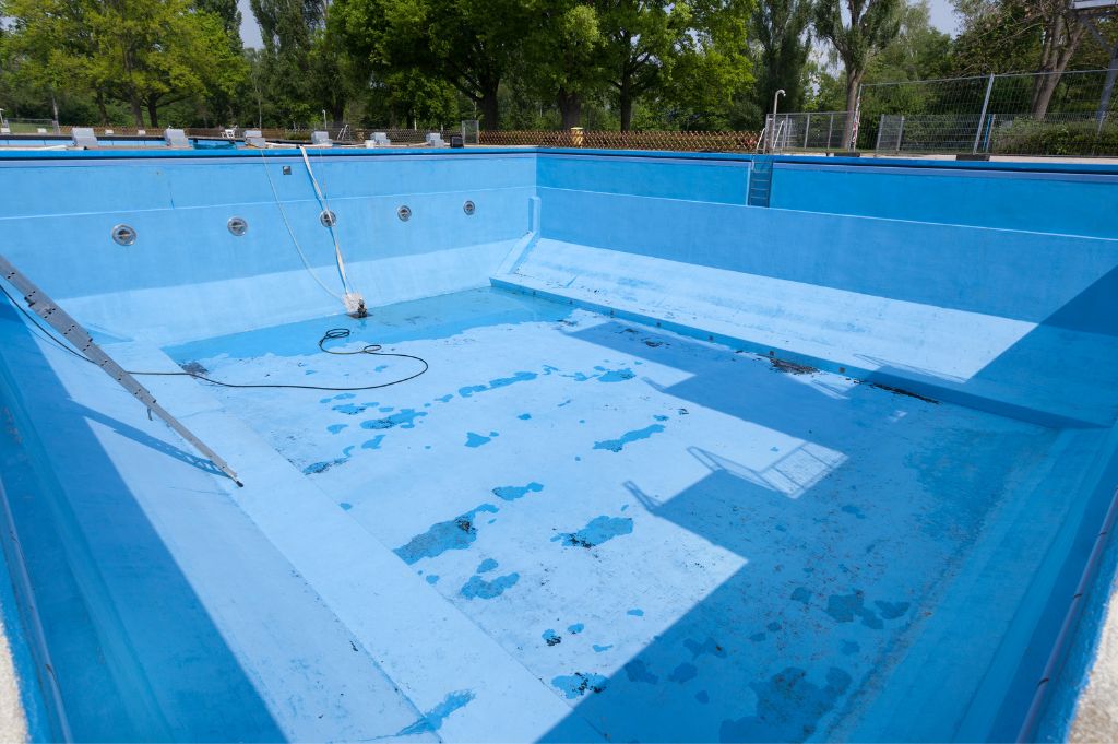 7-Step Checklist for Swimming Pool Leak Detection in Plano TX - RMD 